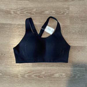 NWT Lululemon black air support sports bra 36D